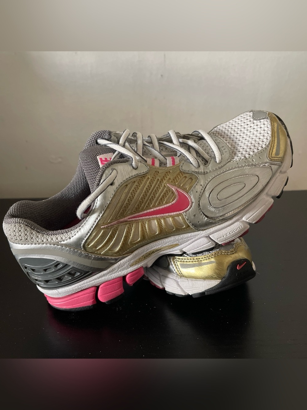 Nike Zoom Vomero 4 Bowerman Series Women’s 7.5 Silver Gold Hot Pink Y2K Sneakers